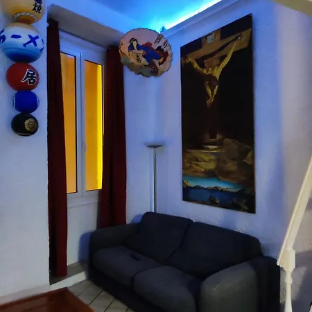 2 Minutes De La Vieille Apartmán